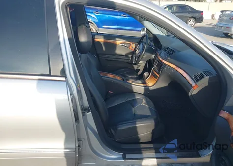 2006 Mercedes-Benz E 350 z USA, uszkodzony, nr VIN WDBUF56J26A822104